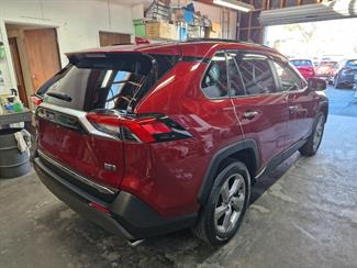2019 Toyota RAV4 - Thumbnail