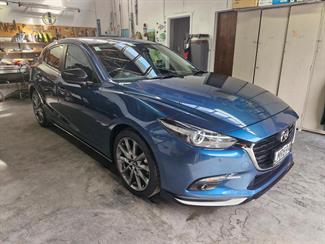 2018 Mazda 3 - Thumbnail