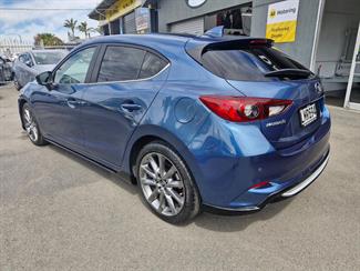 2018 Mazda 3 - Thumbnail