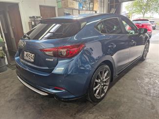 2018 Mazda 3 - Thumbnail