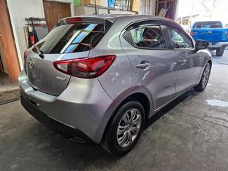 2016 Mazda DEMIO - Thumbnail