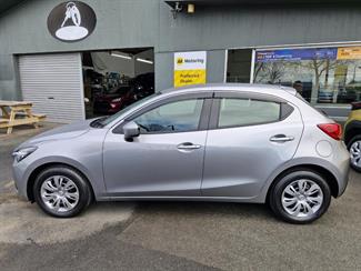 2016 Mazda DEMIO - Thumbnail