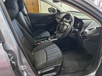 2016 Mazda DEMIO - Thumbnail