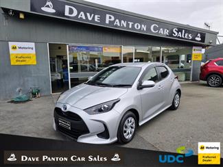 2020 Toyota YARIS - Thumbnail