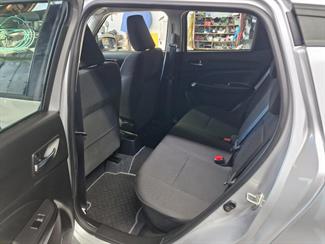 2017 Suzuki SWIFT - Thumbnail