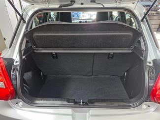 2017 Suzuki SWIFT - Thumbnail