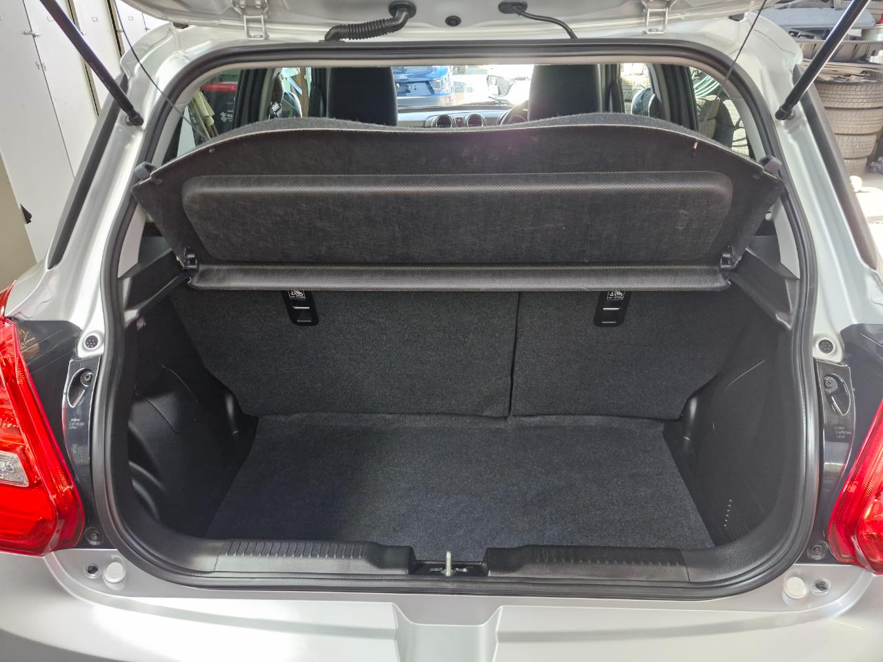 2017 Suzuki SWIFT