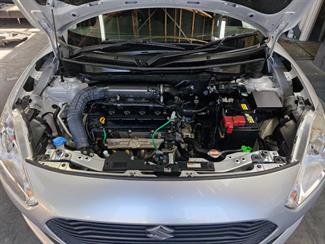 2017 Suzuki SWIFT - Thumbnail
