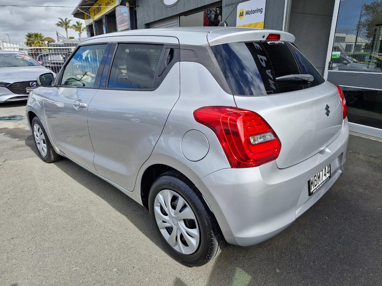 2017 Suzuki SWIFT