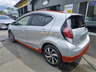 2015 Toyota AQUA - Thumbnail