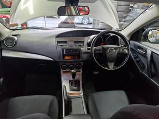 2010 Mazda AXELA - Thumbnail