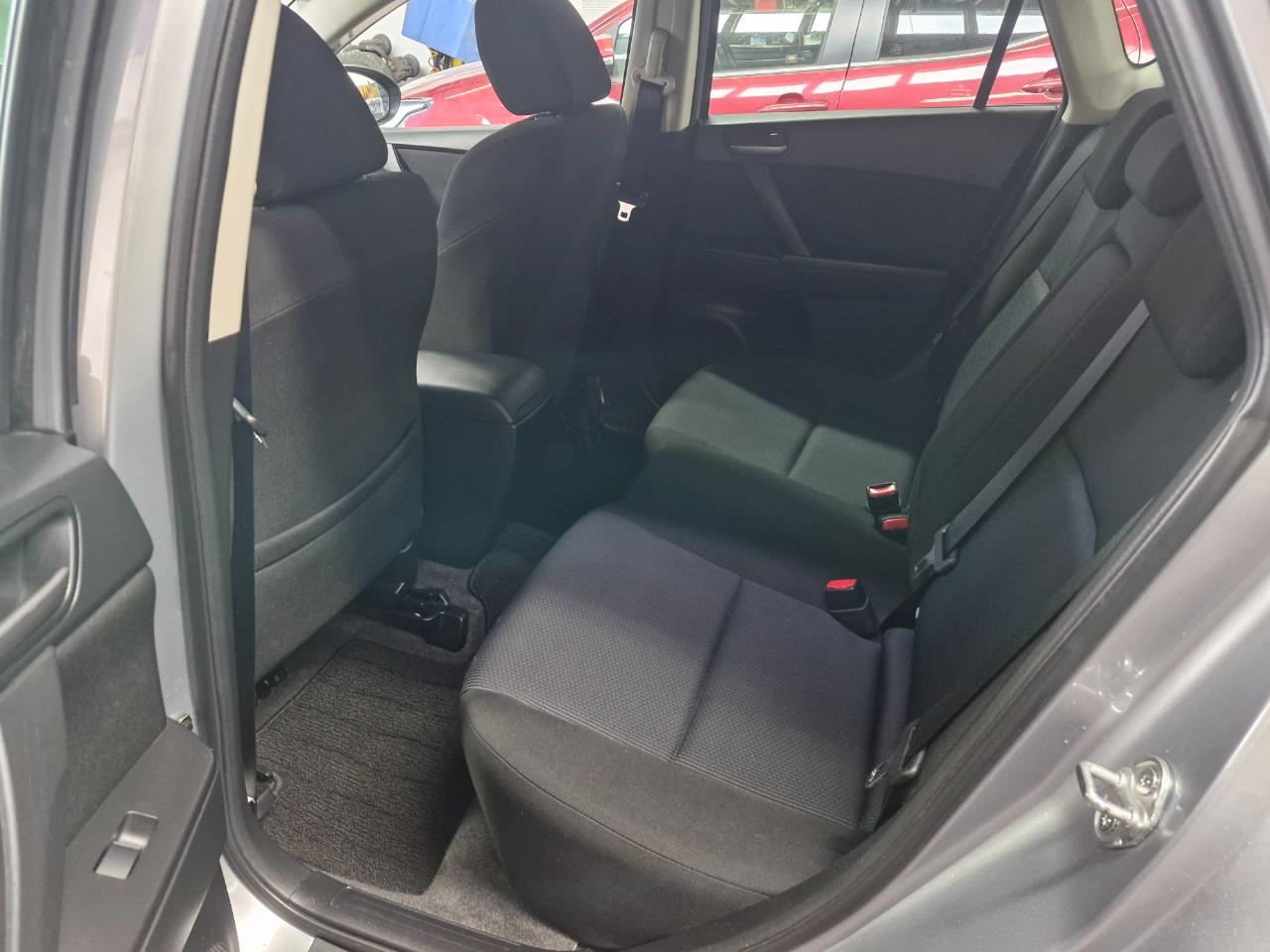2010 Mazda AXELA