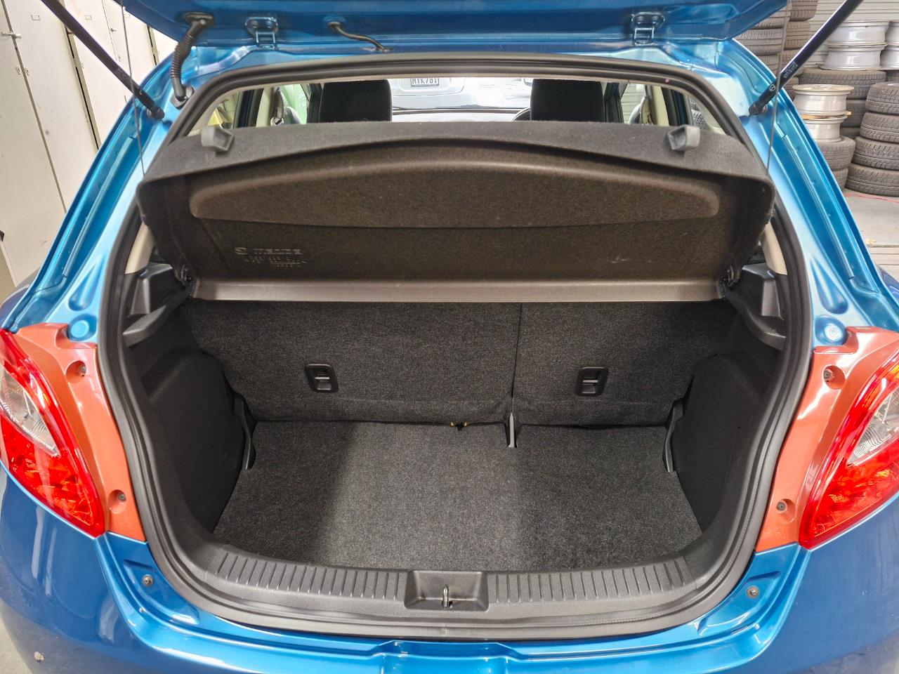 2012 Mazda DEMIO