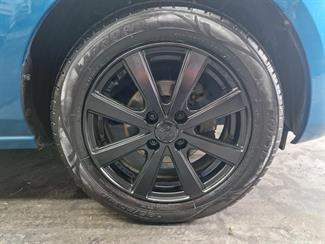 2012 Mazda DEMIO - Thumbnail
