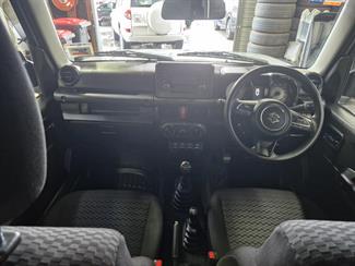 2022 Suzuki Jimny - Thumbnail