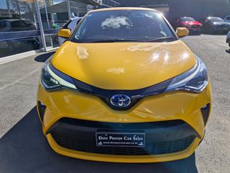 2020 Toyota C-HR - Thumbnail
