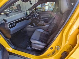 2020 Toyota C-HR - Thumbnail