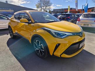 2020 Toyota C-HR - Thumbnail