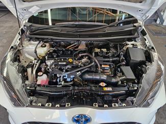 2021 Toyota YARIS - Thumbnail