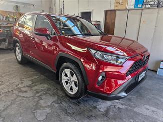 2021 Toyota RAV4 - Thumbnail