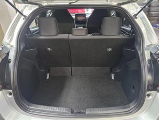 2021 Toyota YARIS - Thumbnail