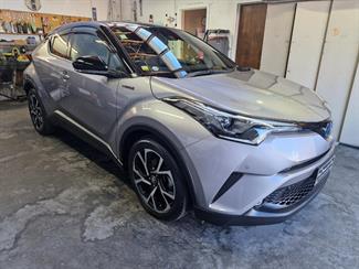 2018 Toyota C-HR - Thumbnail