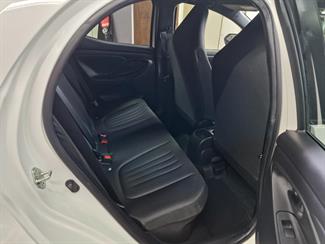 2020 Toyota YARIS - Thumbnail