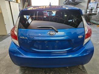 2015 Toyota AQUA - Thumbnail