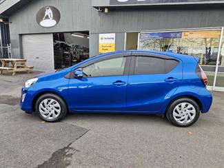2015 Toyota AQUA - Thumbnail