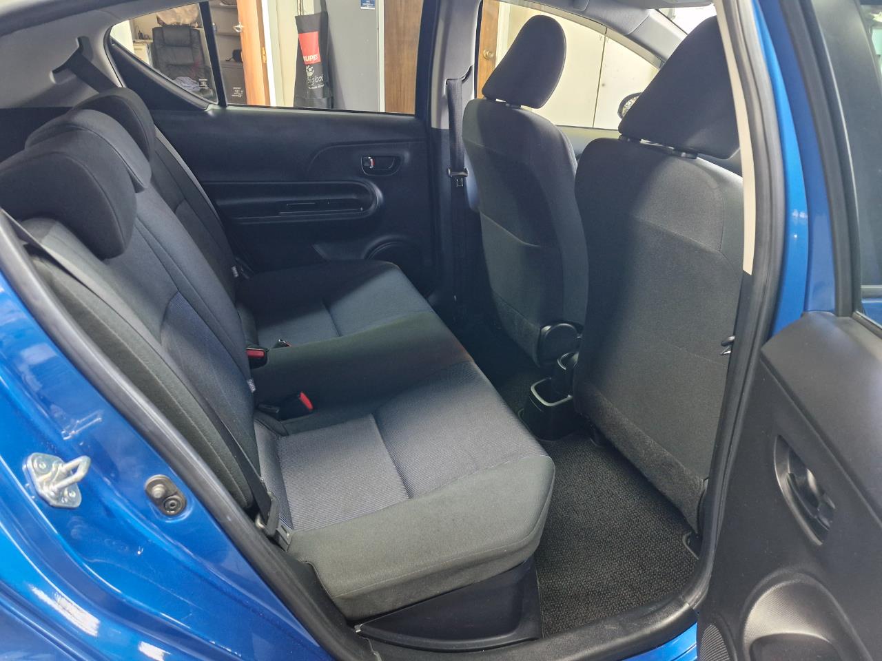 2015 Toyota AQUA