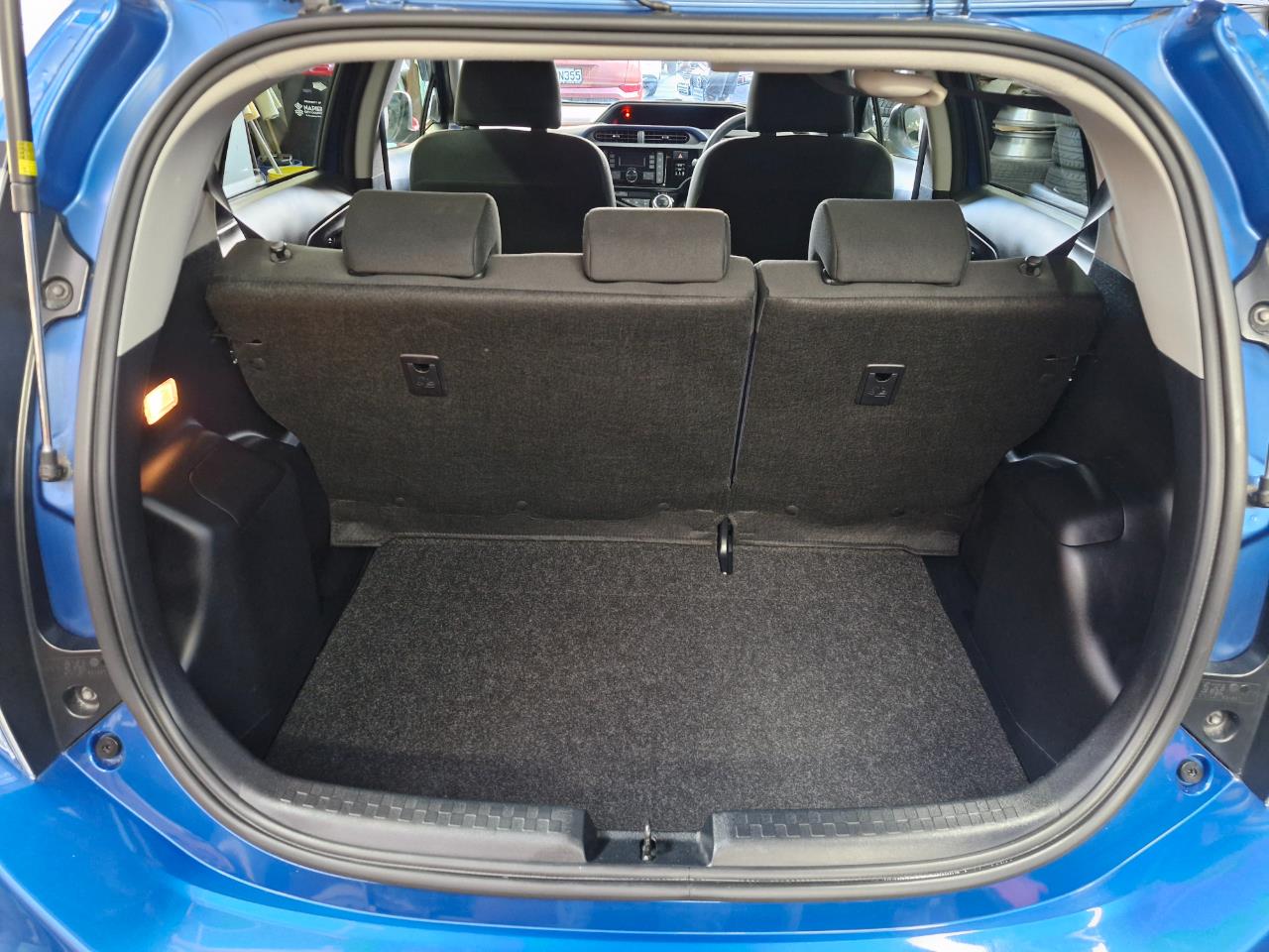 2015 Toyota AQUA