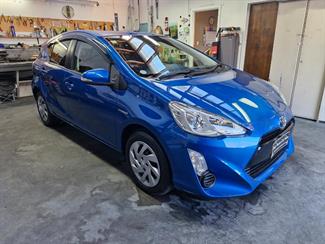 2015 Toyota AQUA - Thumbnail