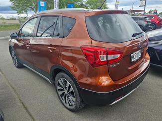 2019 Suzuki S-Cross - Thumbnail
