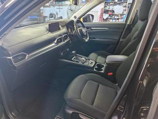 2017 Mazda CX-5 - Thumbnail