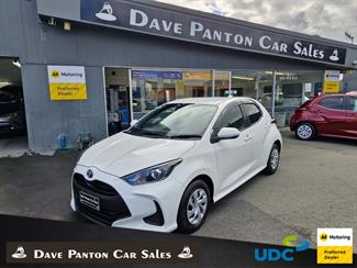 2020 Toyota YARIS - Thumbnail