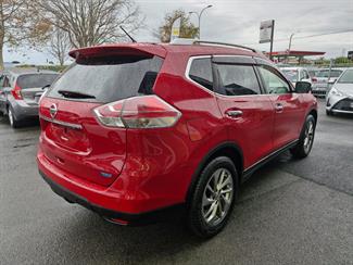 2017 Nissan X-TRAIL - Thumbnail