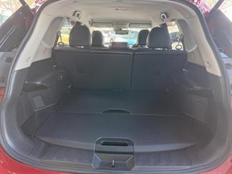 2017 Nissan X-TRAIL - Thumbnail