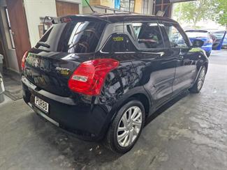 2023 Suzuki SWIFT - Thumbnail