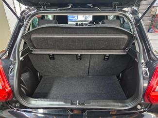 2023 Suzuki SWIFT - Thumbnail