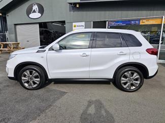 2019 Suzuki Vitara - Thumbnail