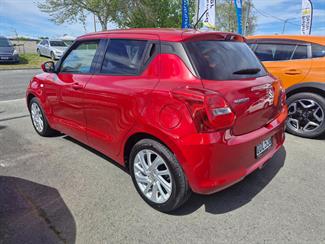 2023 Suzuki SWIFT - Thumbnail
