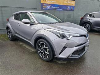2017 Toyota C-HR - Thumbnail