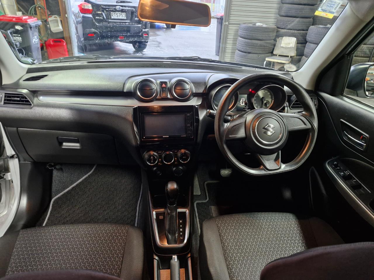 2017 Suzuki SWIFT