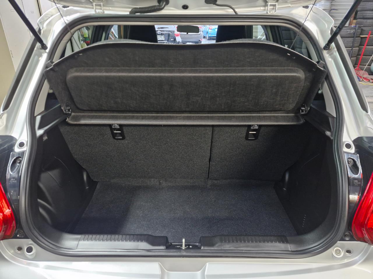 2017 Suzuki SWIFT