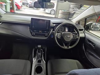 2020 Toyota Corolla - Thumbnail