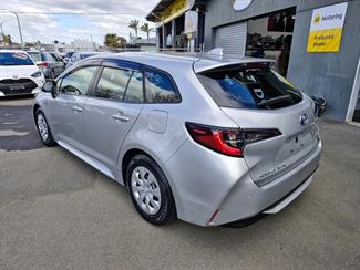 2020 Toyota Corolla - Thumbnail
