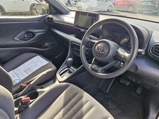2023 Toyota YARIS - Thumbnail