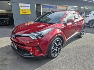 2017 Toyota C-HR - Thumbnail