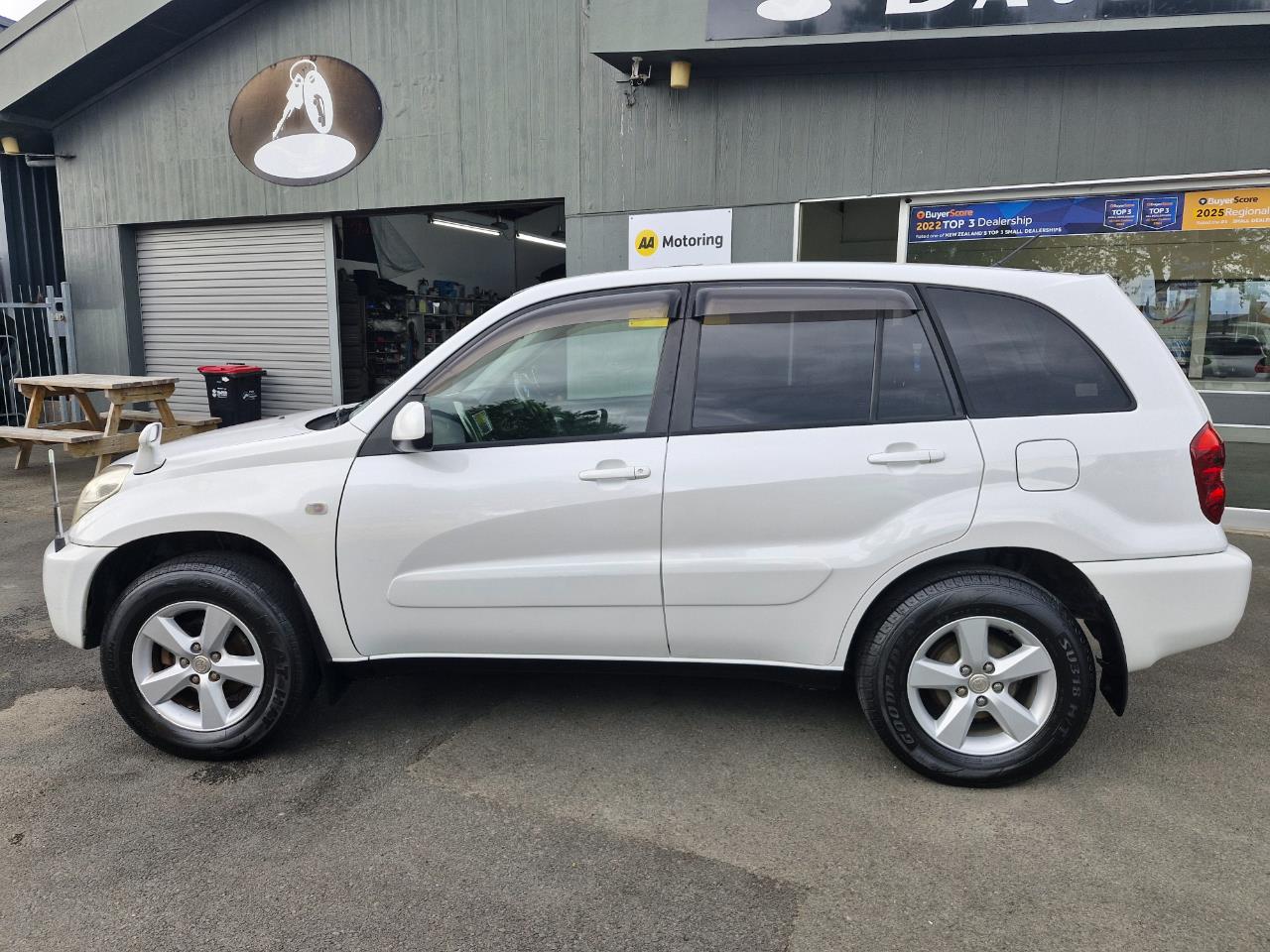 2004 Toyota RAV4