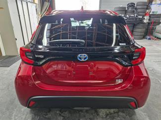 2020 Toyota YARIS - Thumbnail